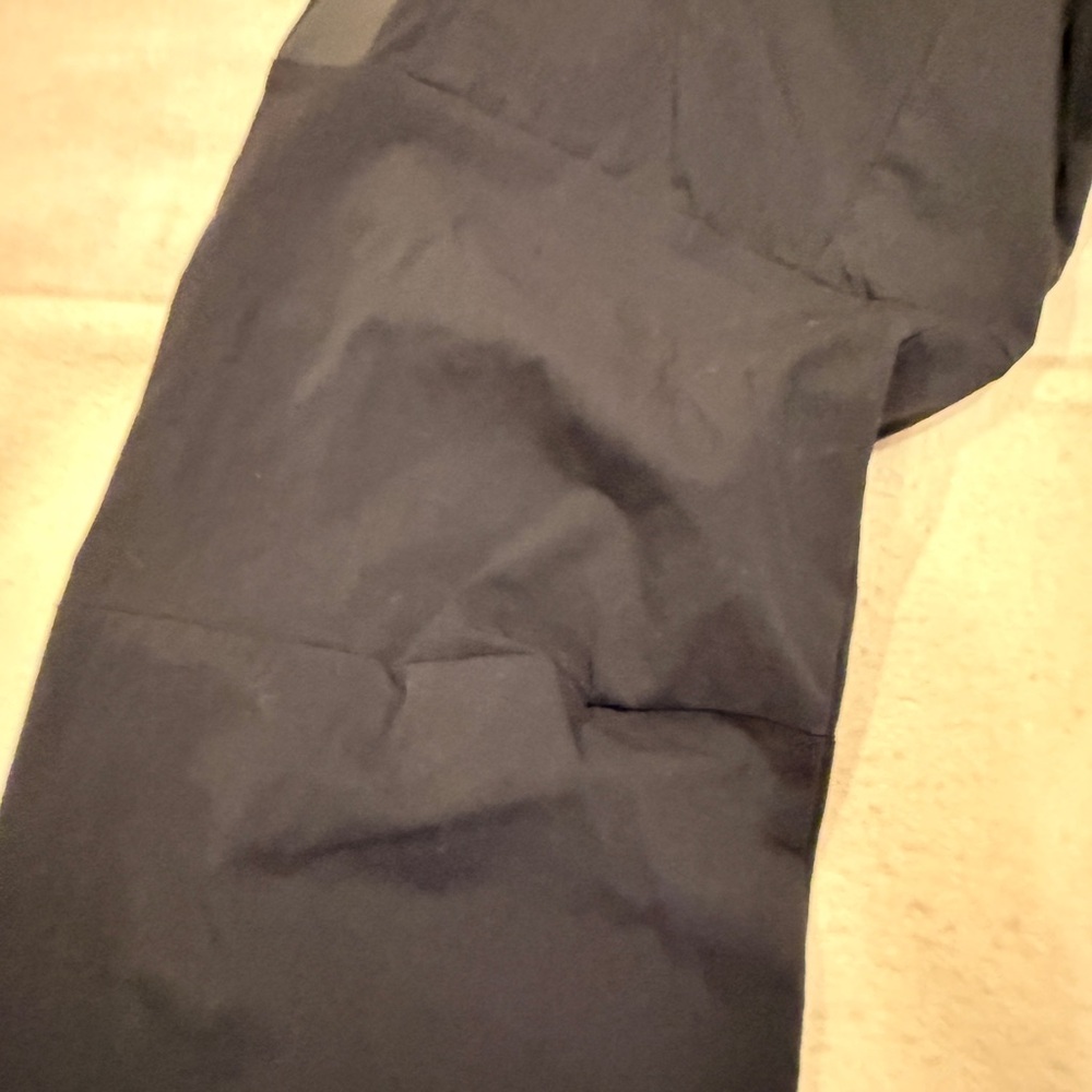 Nike Woman’s Black Joggers - Picture 6 of 8